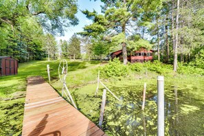 Property grounds - Grill & Fire Pit: Waterfront Cameron Retreat! (Cameron)