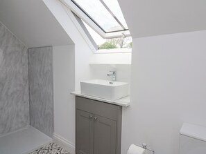 Cottage | Bathroom | Shower - The Old Stable (Bridgend)