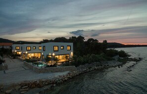 Exterior - Lovely home in Pasman (Pasman)