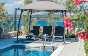 Pool - Lovely home in Pasman (Pasman)