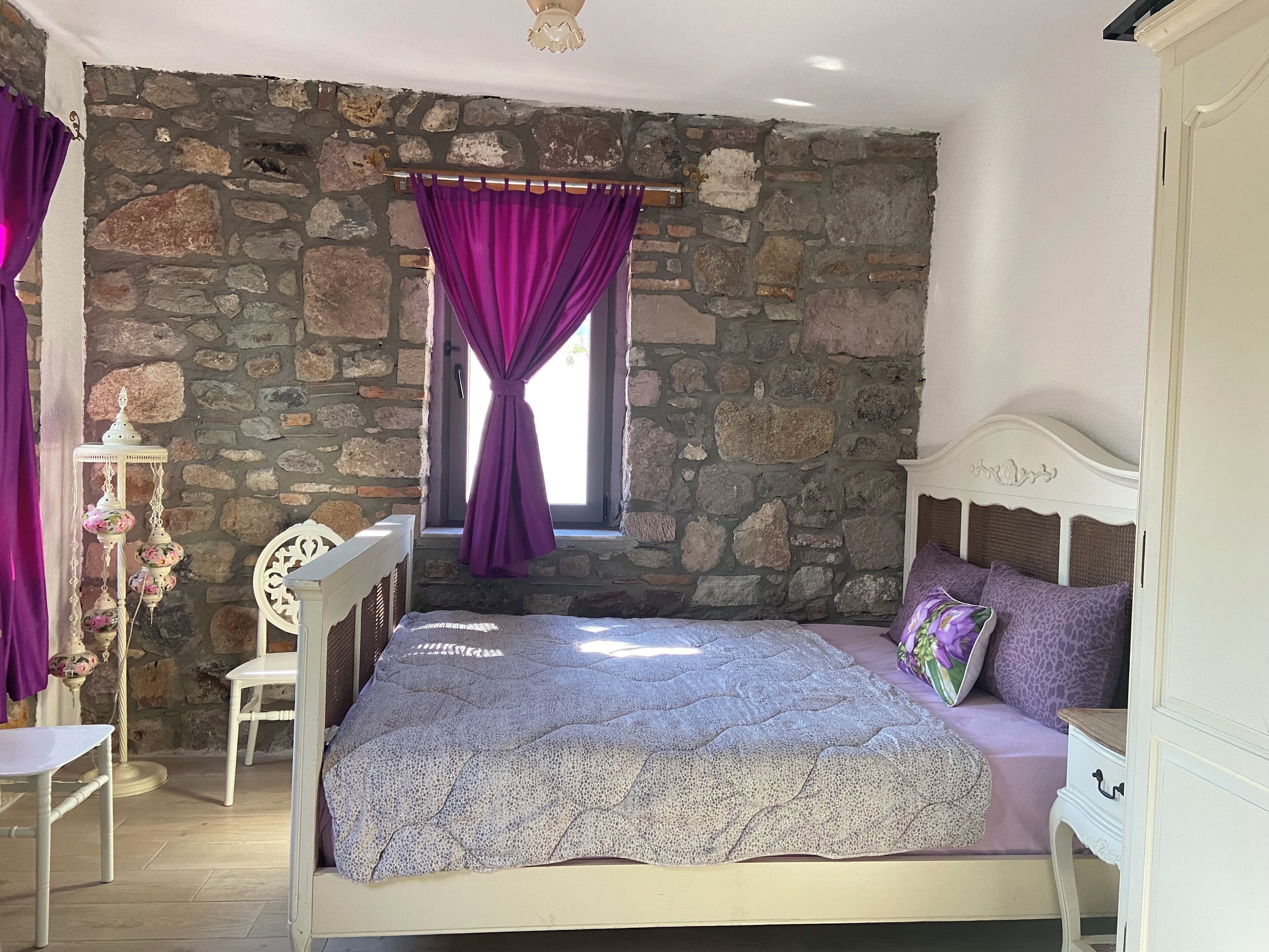 Chambre Double Deluxe | Literie de qualité supérieure, matelas Select Comfort, Wi-Fi gratuit