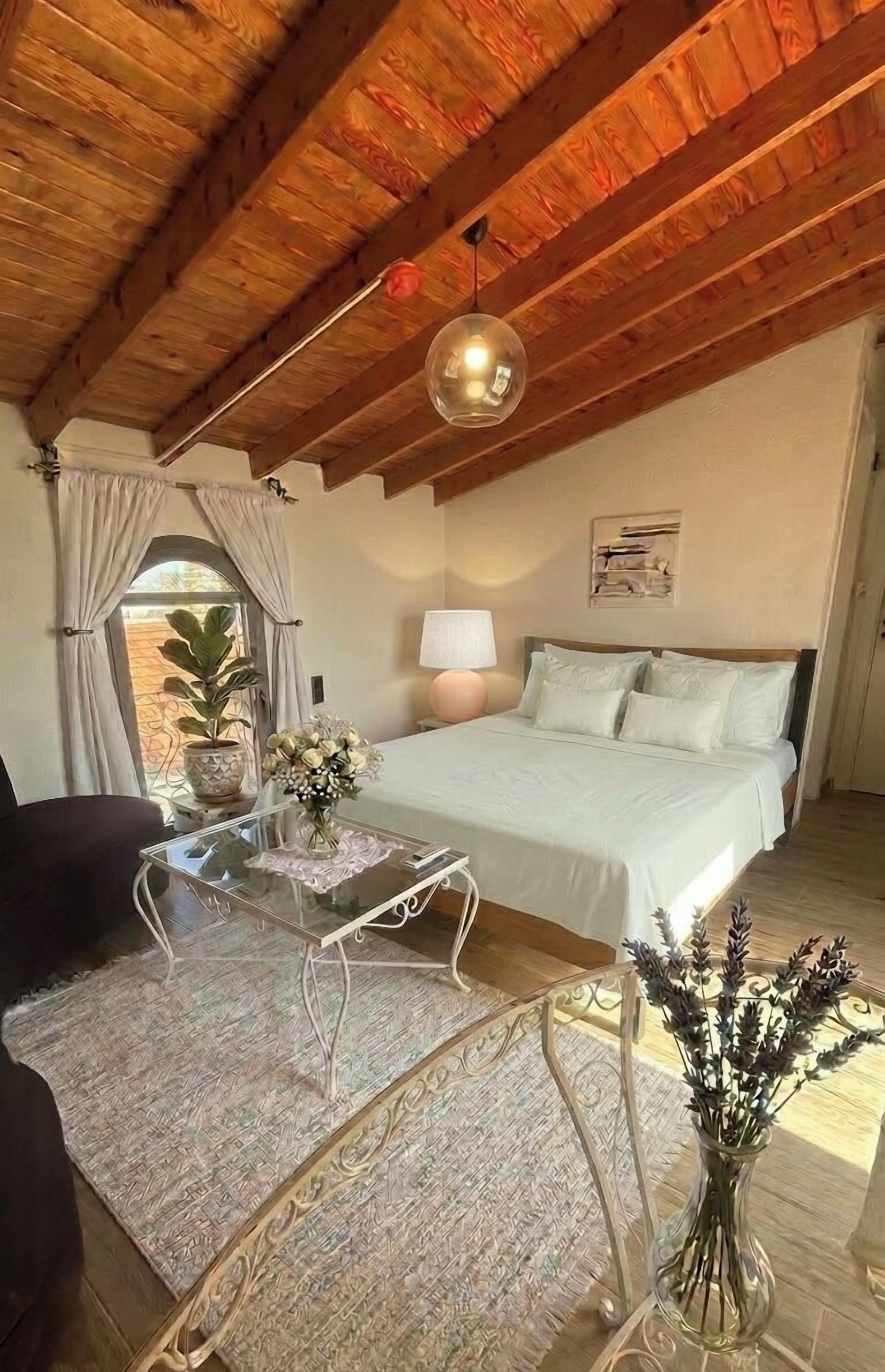 Quarto luxo | Roupas de cama premium, camas Select Comfort, Wi-Fi de cortesia