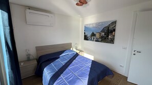 2 chambres, fer et planche à repasser, lit de bébé portatif, Wi-Fi