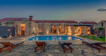 Awesome home in Skabrnja