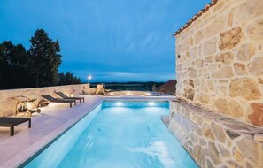 Beheizter Pool