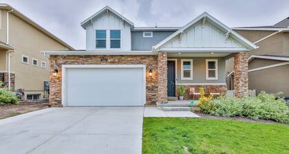 4 bed/3 bath Home in the HEART of Salt Lake City! Great shopping and food!