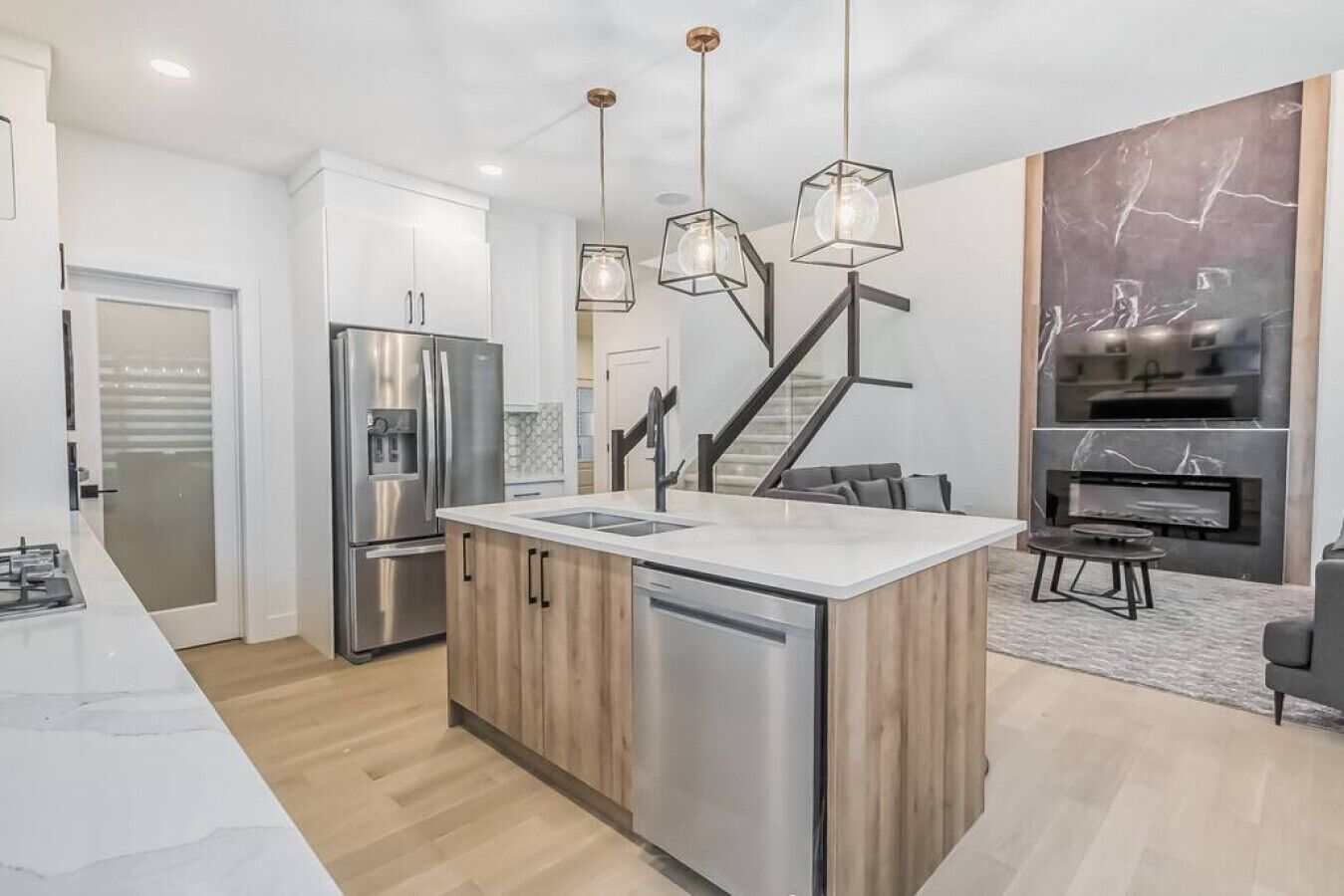 المنشأة من الداخل