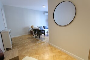 City Apartment | Living area