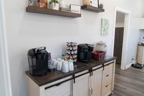 Interior - Less than 10 minutes to Zion Nat'l Park Entrance, Newly renovated B&B in quiet town, with private en suite bathroom with e-bikes available for rental. (Rockville)