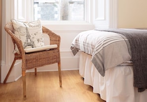 Family Room | Free WiFi, bed sheets - The Corner House (Peebles)