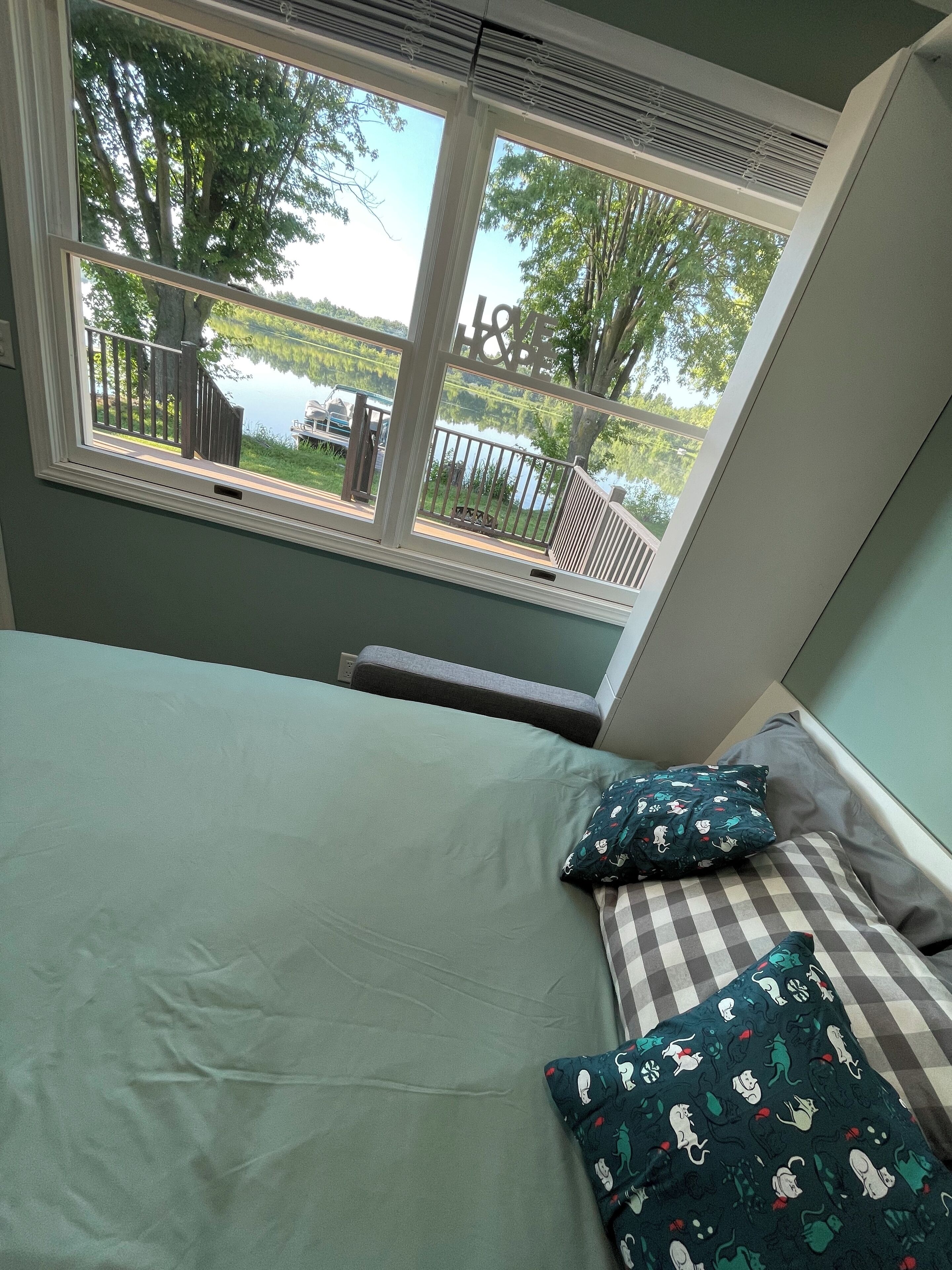 3 多间卧室、WiFi、床单