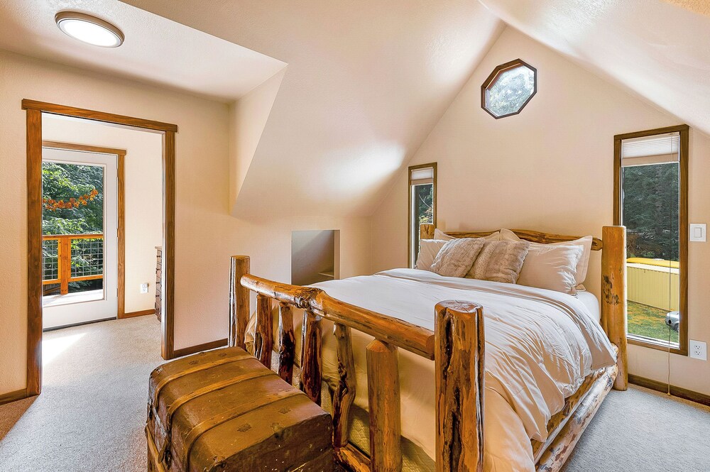 newly-renovated-rustic-modern-a-frame-cabin-near-mt-baker-silver-lake