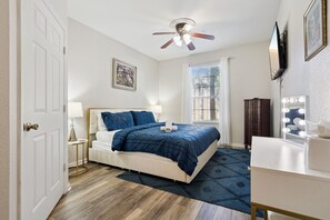 3 chambres, fer et planche à repasser, lit de bébé portatif, Wi-Fi