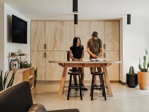 Lobby - Field Station Joshua Tree (Yucca Valley)
