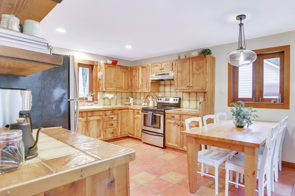 Frigorífic, microones, forn i placa de cuina