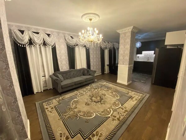 TV - Luxury apartment near Old Orchard Beach (Biddeford)