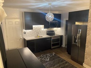 Private kitchen - Luxury apartment near Old Orchard Beach (Biddeford)