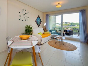 TV - Cosy apartment for 4 people with WIFI, A/C, pool, TV and terrace (Altea)