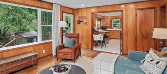 Charming Mtn Cabin, Hot Tub+Fire Pit, Private, WiFi, Grill, Near Green Mtn Area!