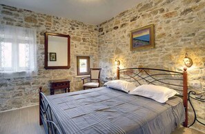 7 bedrooms, WiFi - Villa with pool and volleyball court (Barban)