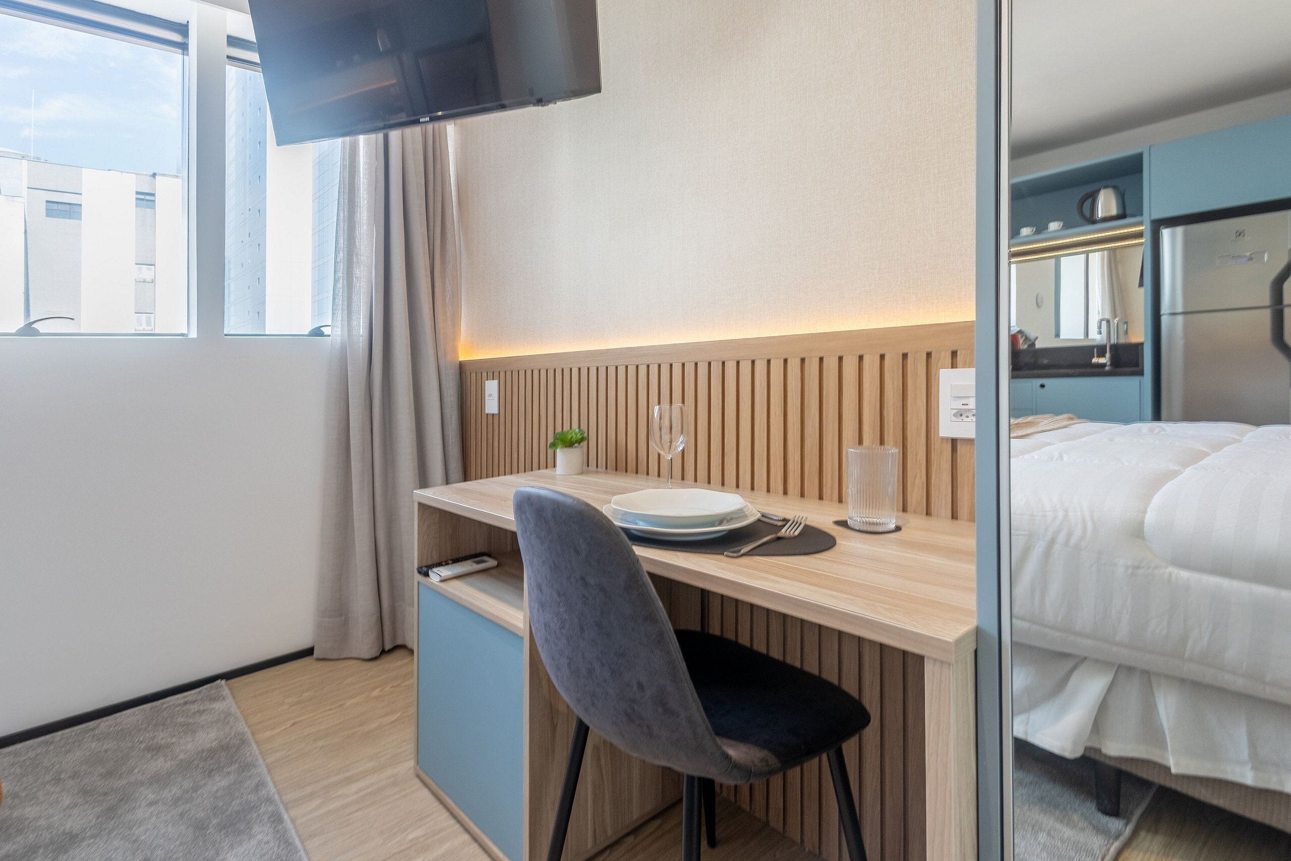 Desk, free WiFi, bed sheets