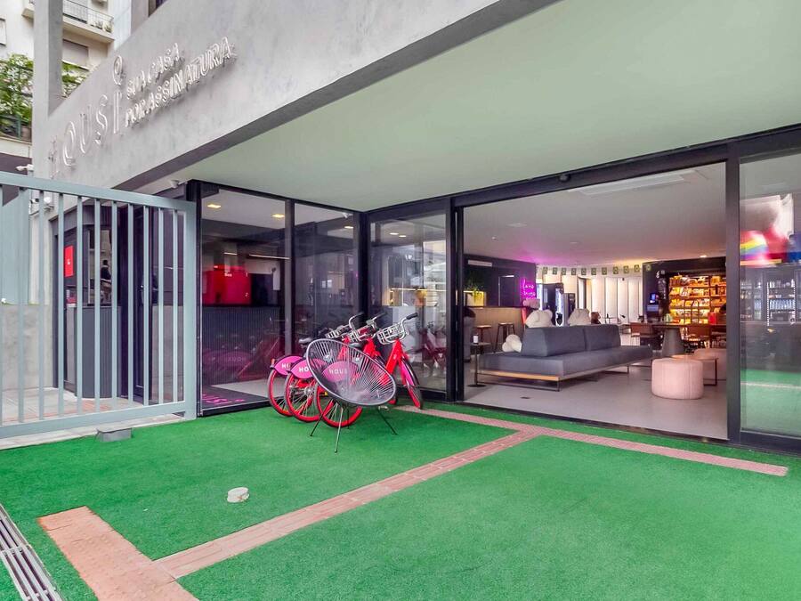 Basic Apartment | Exterior