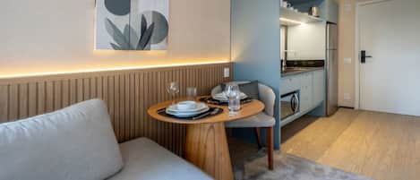 29-inch TV with cable channels