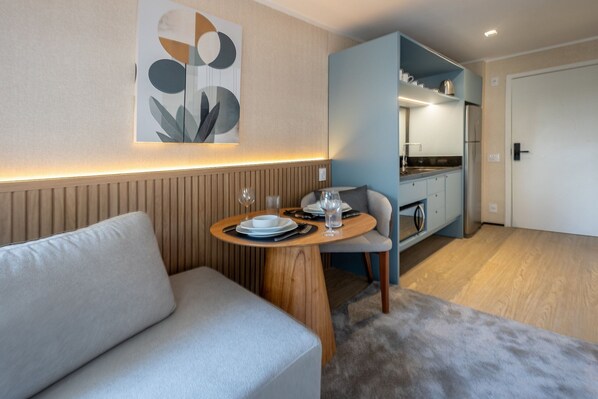 29-inch TV with cable channels