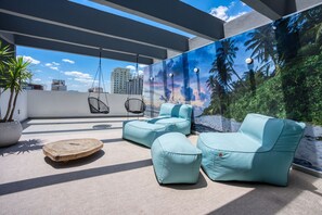 Standard Apartment | Terrace/patio - Housi Paulista (São Paulo)