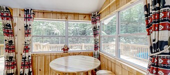The Little Dude Cabin | Rustic cabin in Franklin with water & wildlife views