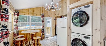 The Little Dude Cabin | Rustic cabin in Franklin with water & wildlife views