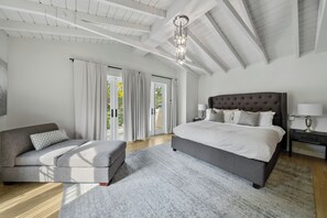 6 Schlafzimmer, Bügeleisen/Bügelbrett, WLAN, Bettwäsche