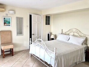 1 bedroom, desk, iron/ironing board, free WiFi