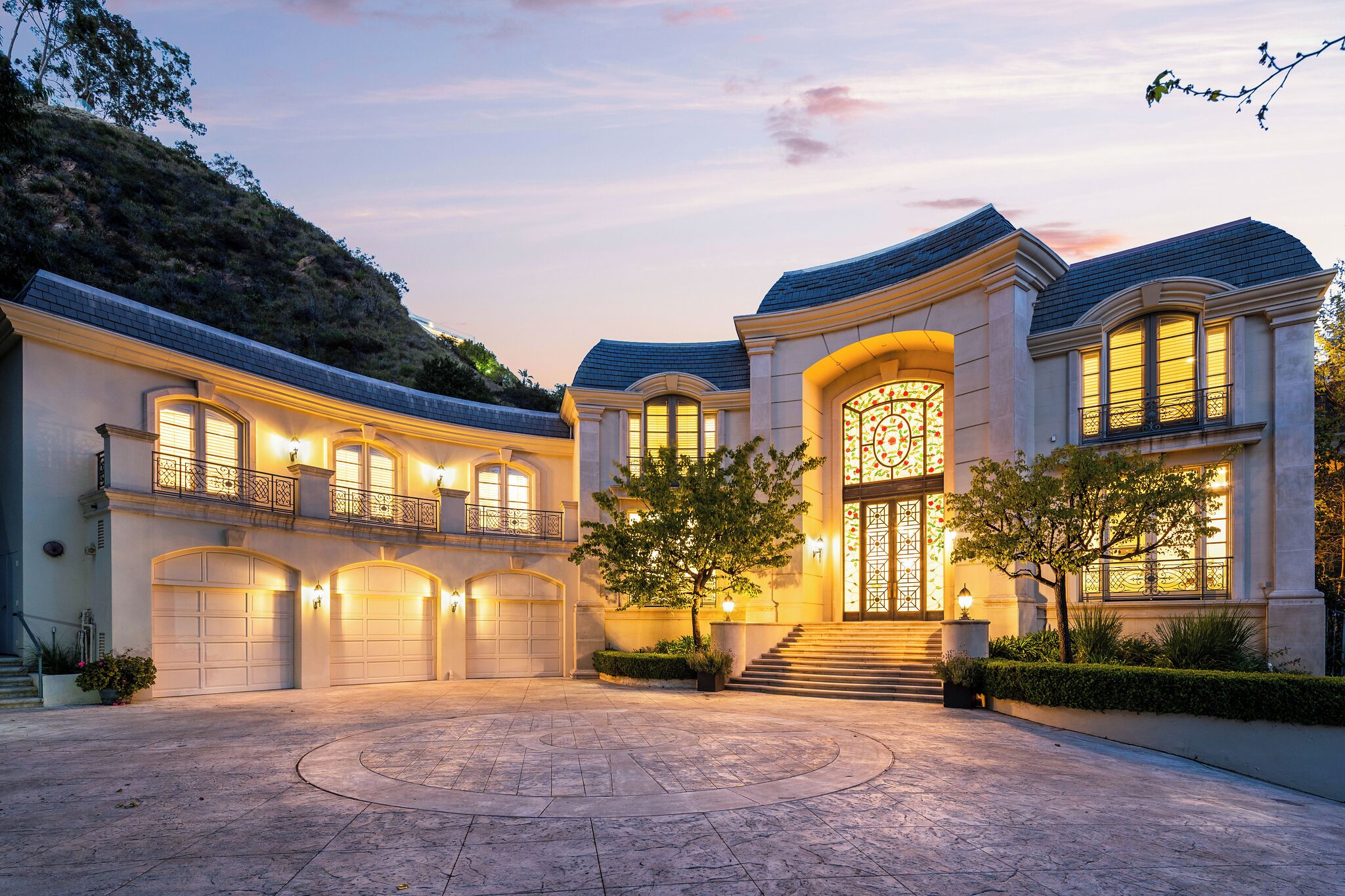 Beautiful Mediterranean Villa 