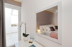 3 bedrooms, travel crib, free WiFi, bed sheets