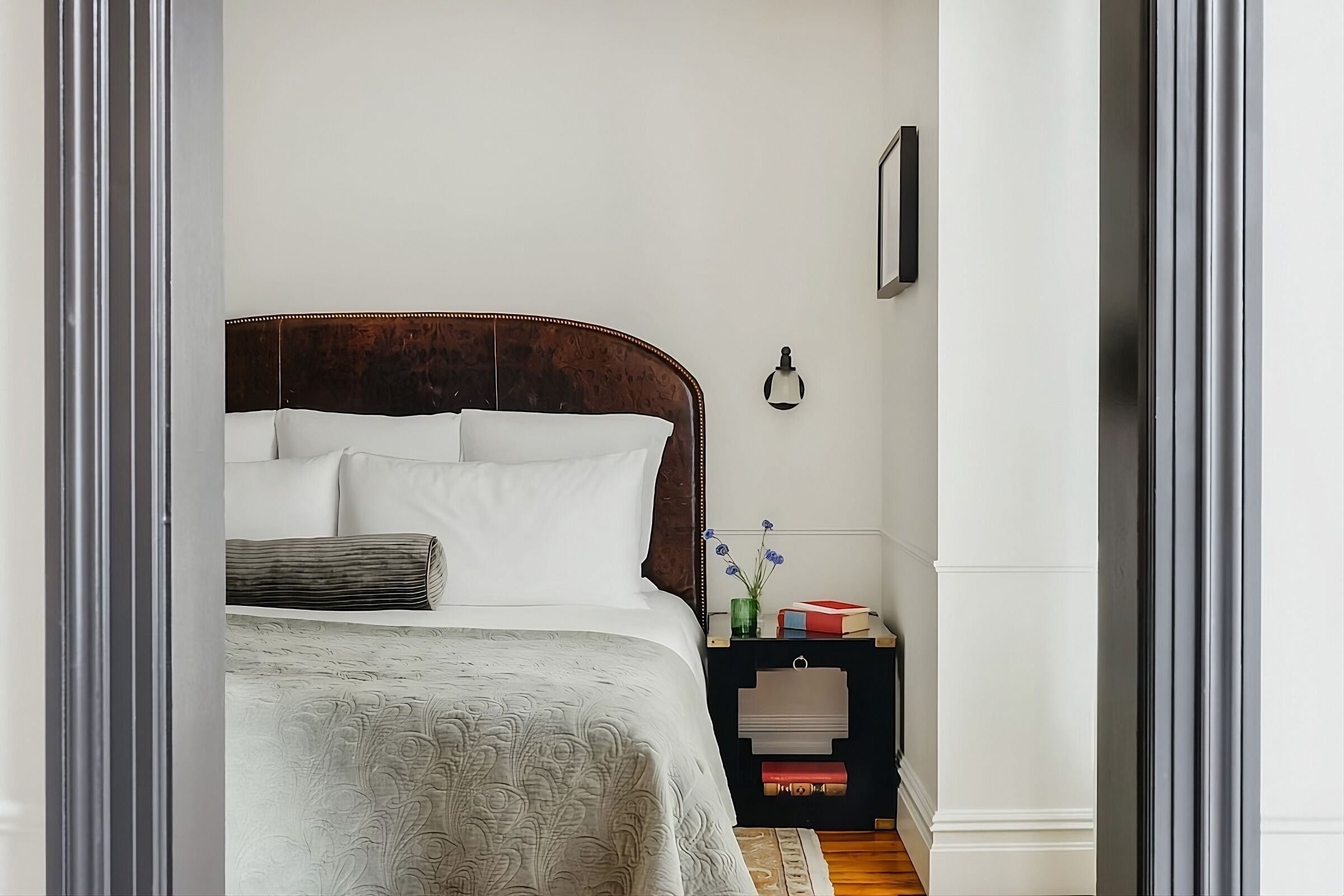 Ensuring a Very Comfortable & Memorable Stay! Minutes to Strawberry Fields