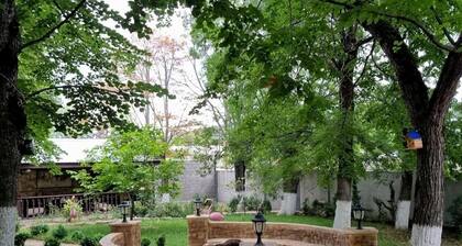 A well-furnished house in Kojor welcomes you with pleasure.