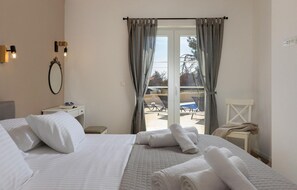 3 bedrooms, in-room safe, travel crib, free WiFi - Gorgeous home in Nin with WiFi (Nin)