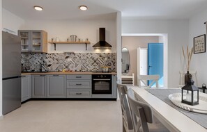 Fridge, oven, stovetop, dishwasher - Gorgeous home in Nin with WiFi (Nin)