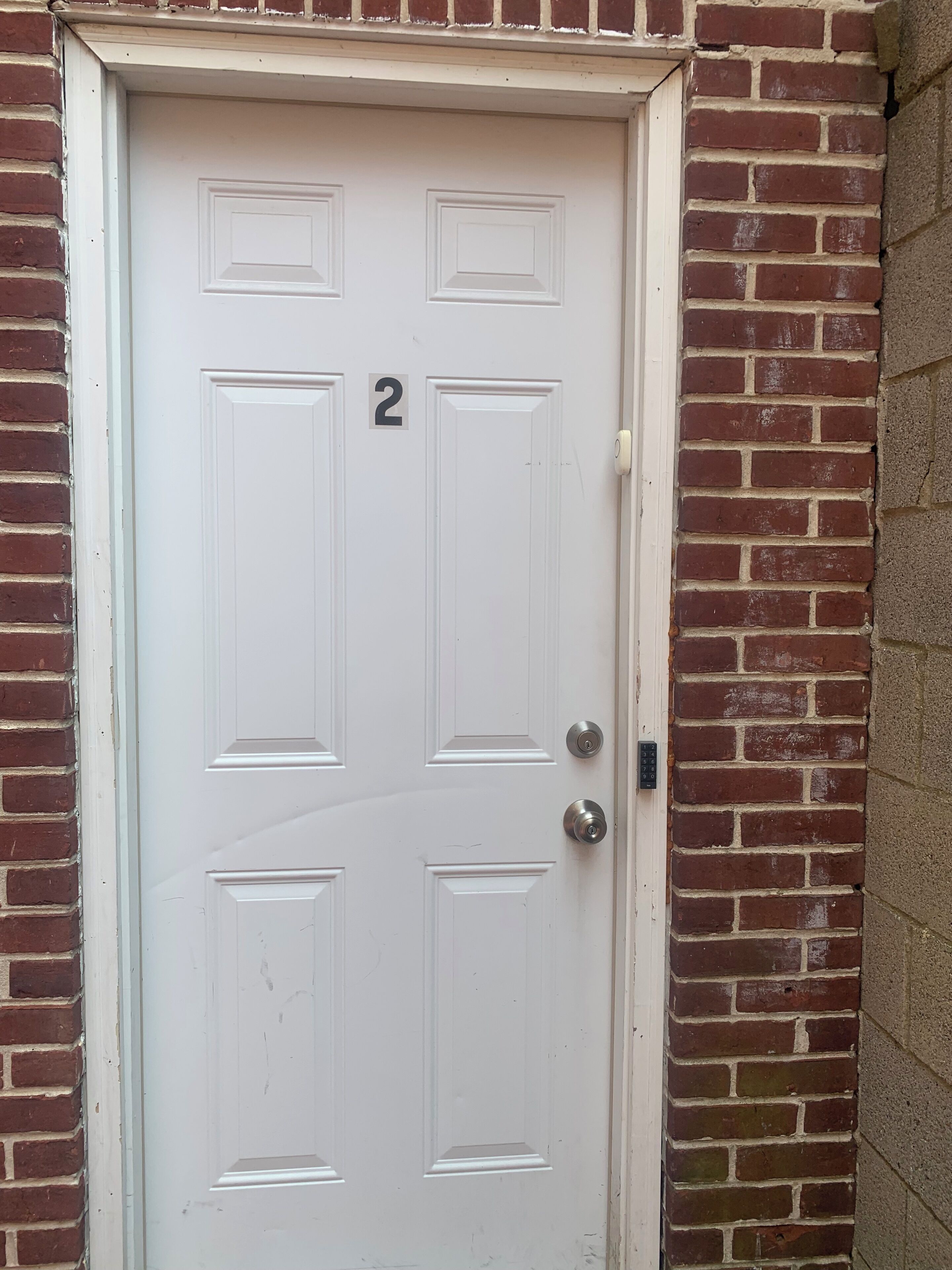 One block from Widener University, 1/2 mile from Chester- crozer medical ctr.
