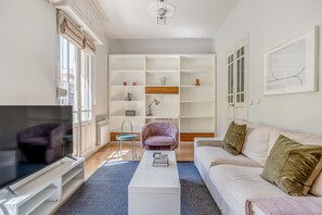 Télévision, chaîne hi-fi