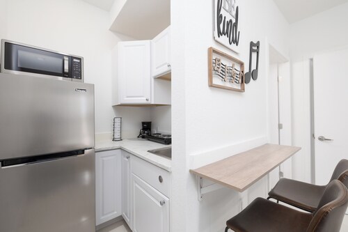 Serenity Studio - Adorable 1 BR near Florida Keys