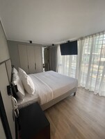 Caja de seguridad en la habitación y sistema de insonorización 