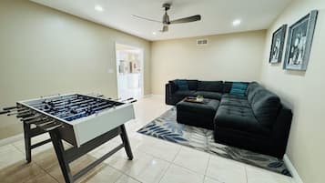 Smart TV, table football