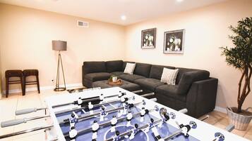 Spielezimmer