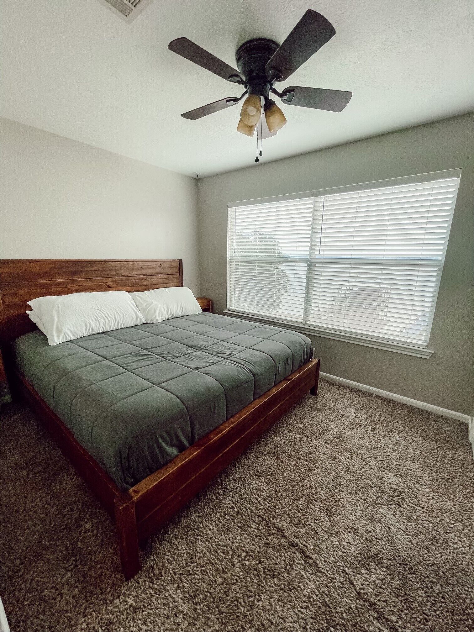 3 bedrooms, desk, travel crib, free WiFi