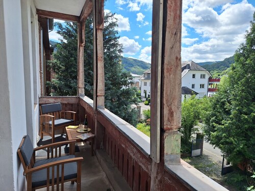 Appartement 'Nikola' avec terrasse partagée, jardin partagé et balcon, Wi-Fi