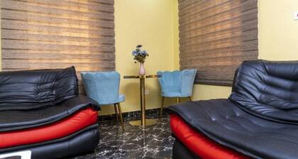 Impeccable 2-Bed Apartment in Accra
