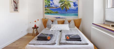 2 bedrooms, free WiFi, bed sheets