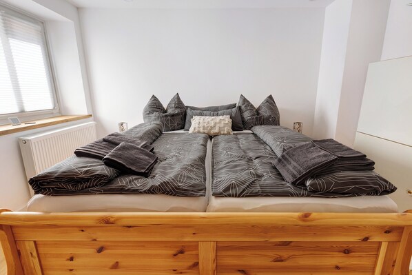 2 dormitorios, wifi gratis, ropa de cama